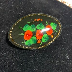 Floral Hand-Painted Brooch Russian lacquer‎ brooch, artist-signed "Clive" 8084